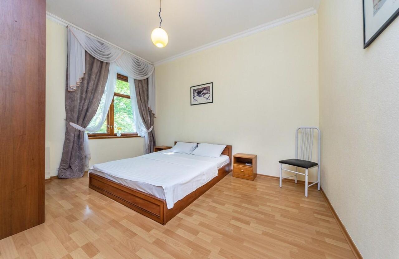 Alex Apartments Near Independence Square - Kiev Esterno foto