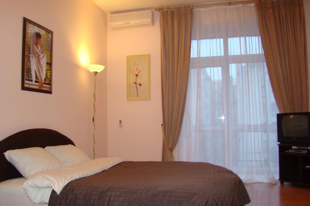 Alex Apartments Near Independence Square - Kiev Esterno foto